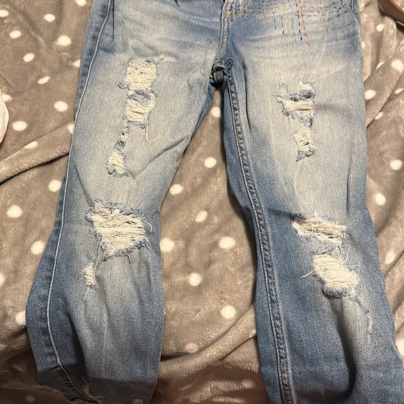 Hollister high-rise, super skinny crop women’s jeans - Picture 3 of 6